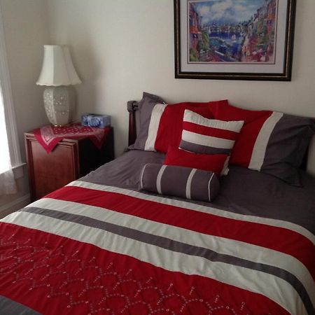 Stanstead Plain The Yellow House Bed & Breakfast المظهر الخارجي الصورة