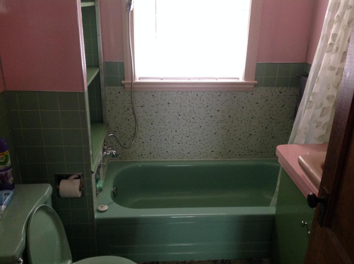 Stanstead Plain The Yellow House Bed & Breakfast المظهر الخارجي الصورة